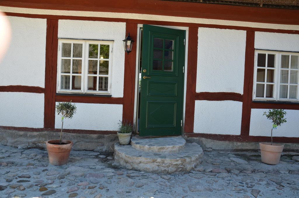 Kastanjegarden Pa Stenshuvud Kivik Zimmer foto